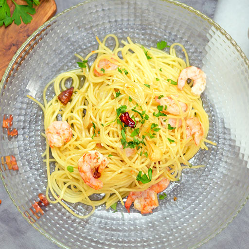Espaguetis con gambas al ajillo