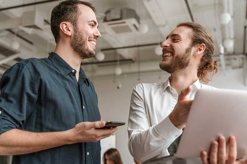 Vuelta al trabajo tras el verano: por qué organizar una fiesta de empresa